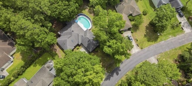 Building Photo - 3 Bayberry Cir