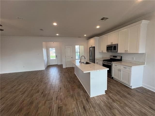 Building Photo - 2708 Volpe Dr