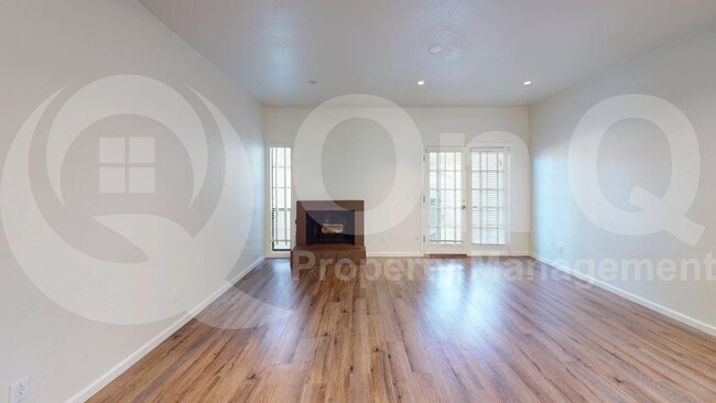 Primary Photo - 6238 N 30th Pl