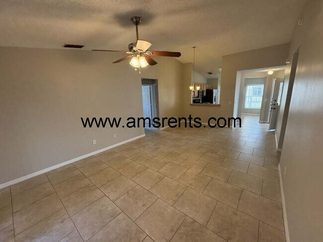 Building Photo - Spacious 3 bedroom House in Indian Ridge Villas