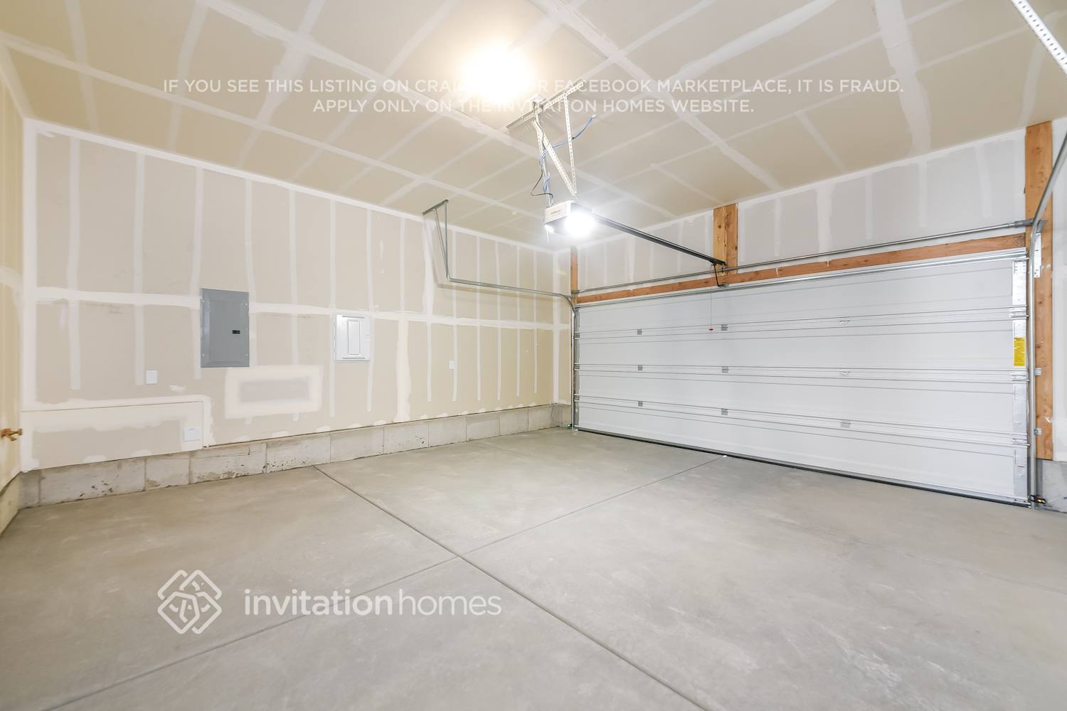 Building Photo - 46 N Riverside Dr