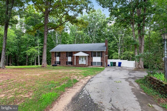 Building Photo - 4104 Green Spring St