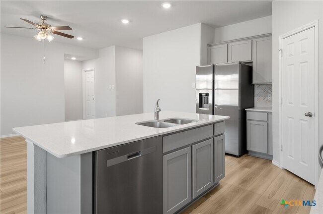 Building Photo - 1430 Piedmont