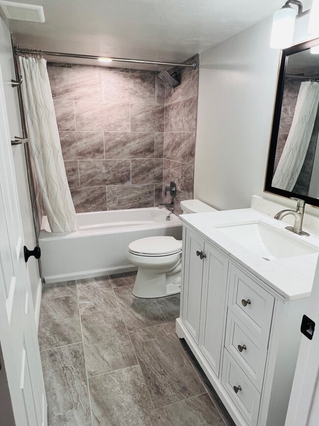 Building Photo - 1987 E Aspen Grv Ct