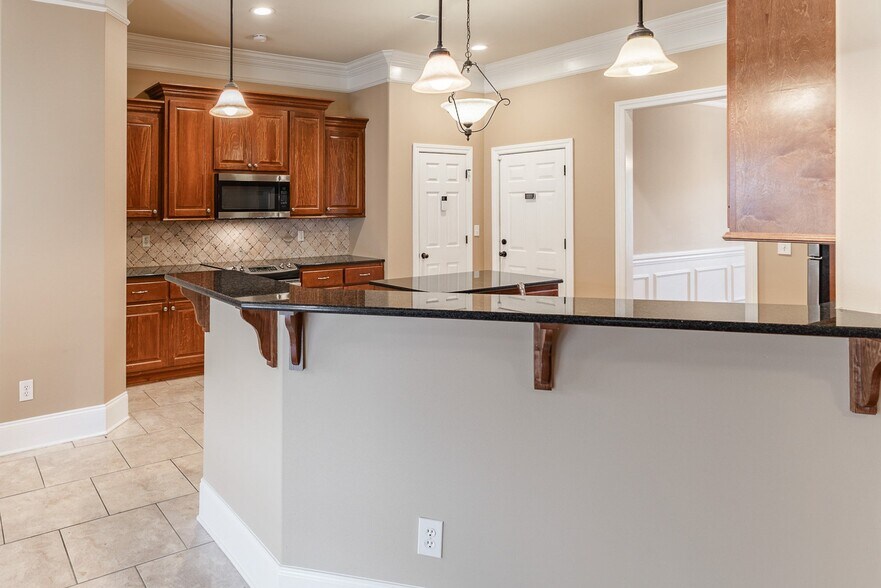 Building Photo - 105 Blanca Dr