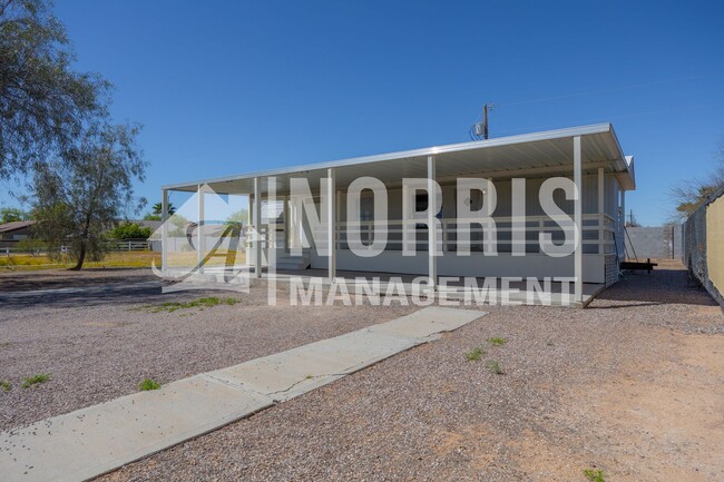 Building Photo - Lovely Manufactured Home North of Casa Grande