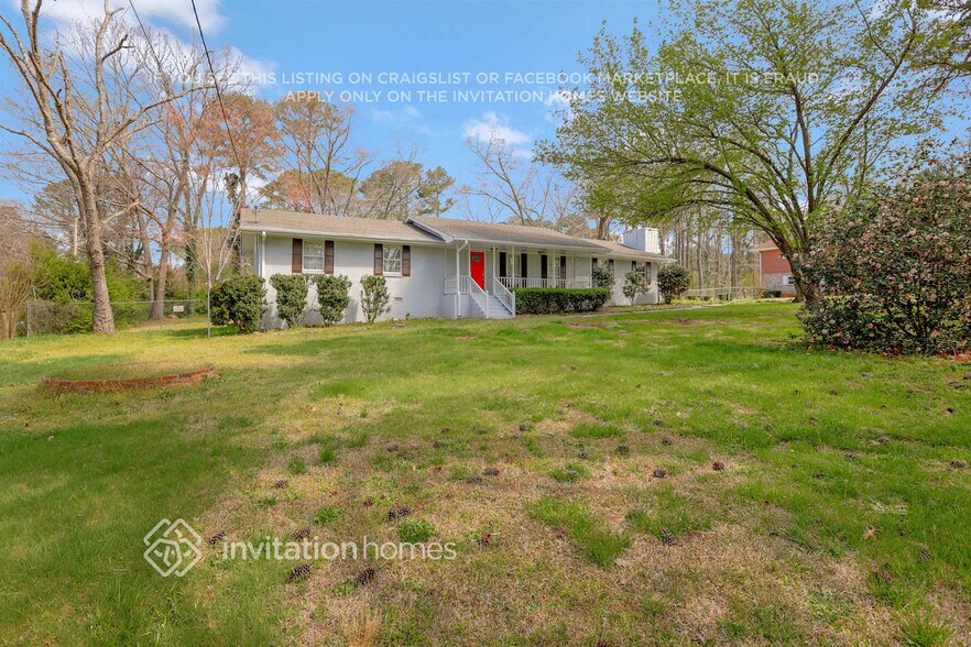 Primary Photo - 70 Hickory Dr