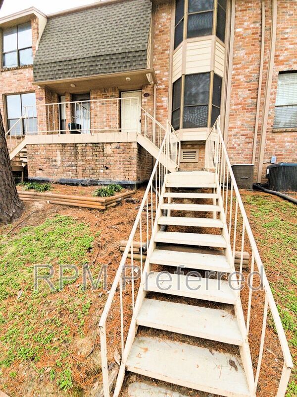 Primary Photo - 2019 Place Rebecca Ln