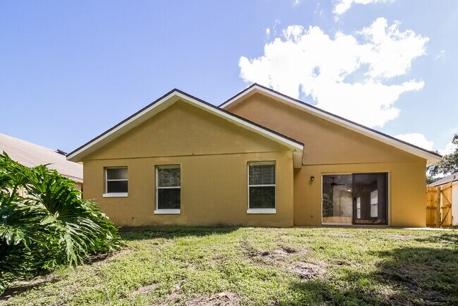 Building Photo - 10257 Winding Creek Ln