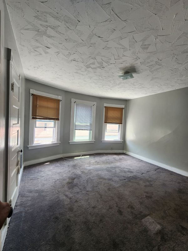 Building Photo - 77 Hawthorne Ave