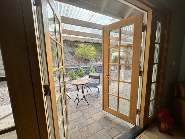 Building Photo - Beautiful 4-Bedroom + Loft Home in Desirab...