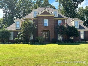 Building Photo - 10135 Ridgewood Oak Dr
