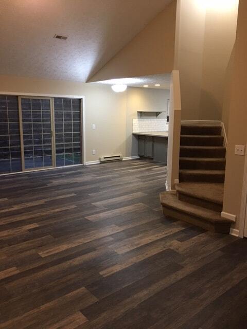 Building Photo - 110 Falling Water Cir