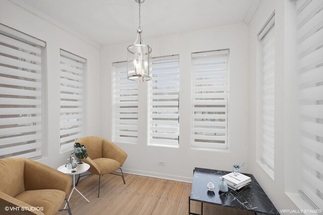 Building Photo - 640 E 51st St