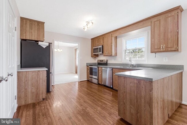Building Photo - 7512 Epsilon Dr