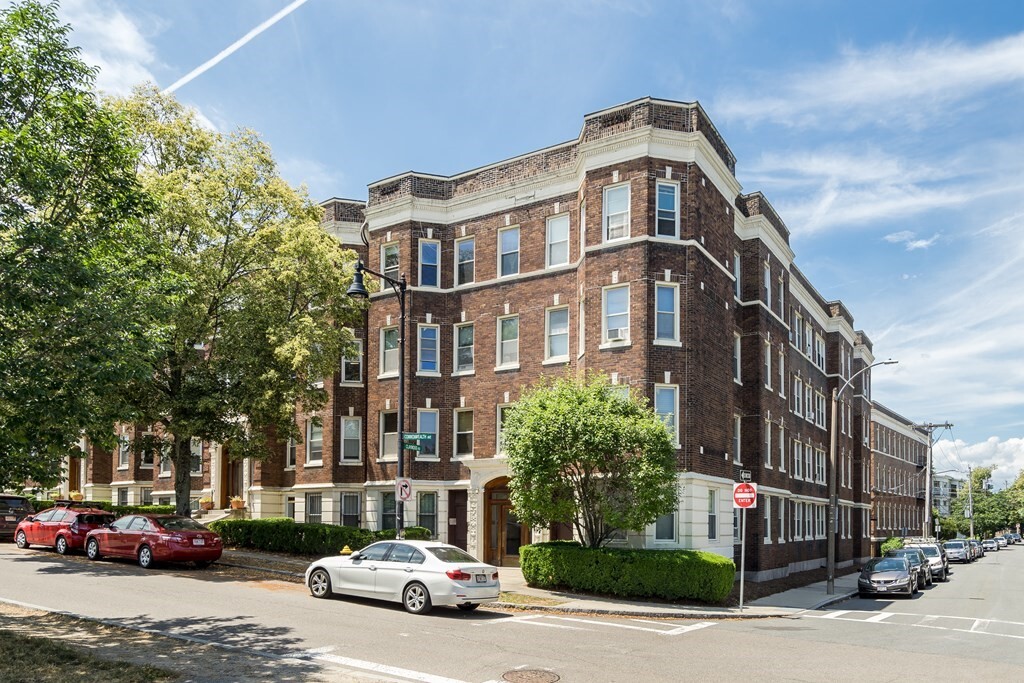 Building Photo - 1625 Commonwealth Ave