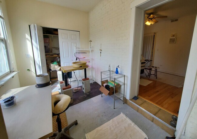 Building Photo - 4926 N Albany Ave