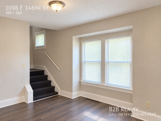 Building Photo - 1098 E 146th St