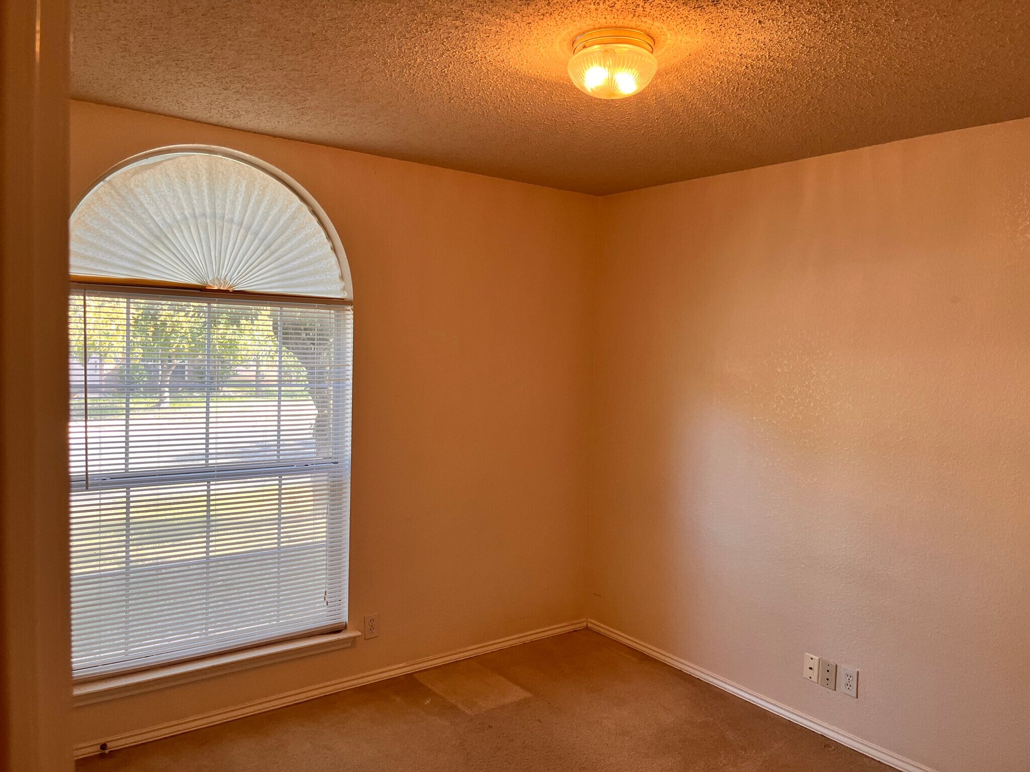 3rd bedroom - 8106 Hawick Dr