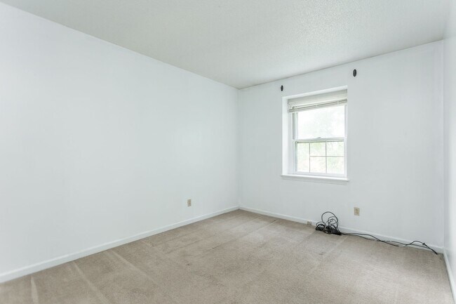 Building Photo - 1134 Mountain View Dr