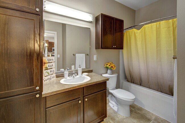 Building Photo - Dakota Commons Apartment Homes