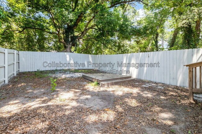 Building Photo - 125 Hibiscus Ave