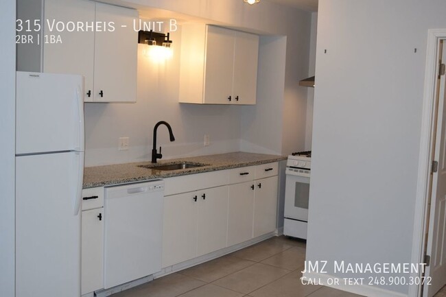 Building Photo - 315 Voorheis-Unit B