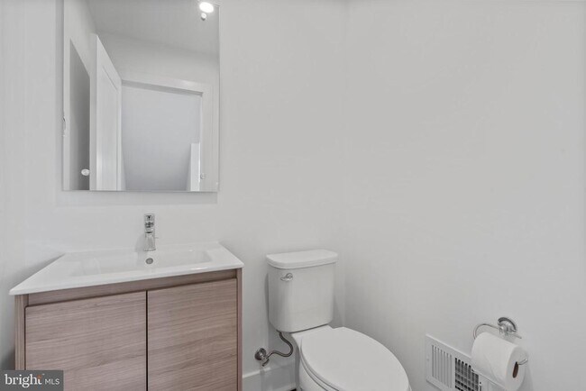 Building Photo - 2038 Tysons Ridgeline Rd