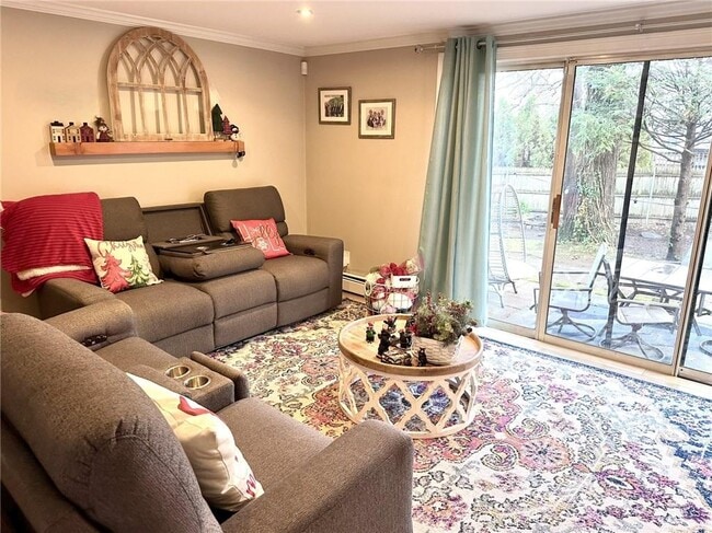 Building Photo - 105 Woodside Dr