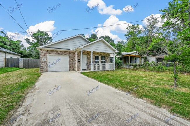 Building Photo - 4615 Cherbourg St