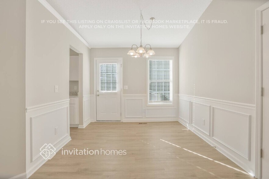 Building Photo - 387 Tuscany Trce