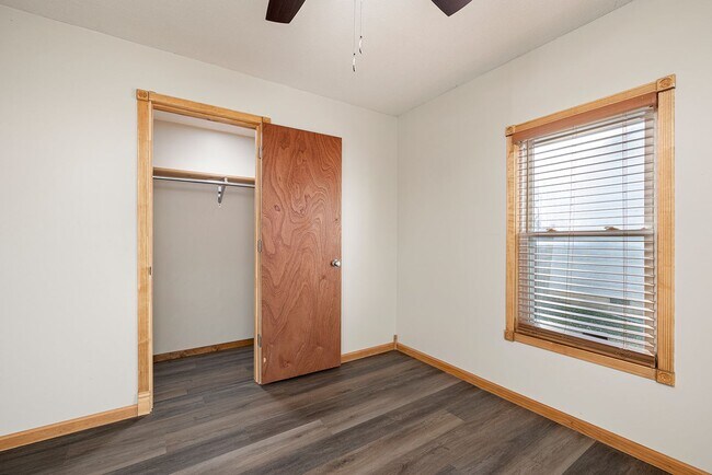 Building Photo - 3 bed / 1.5 Bath Home!