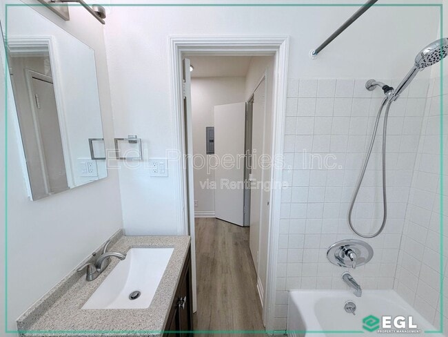 Building Photo - 250 N Cordova St