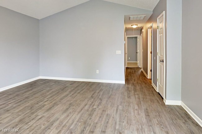Building Photo - 7525 Rolling Meadows Ln