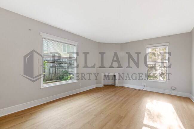 Building Photo - 1554 N Salina Ave