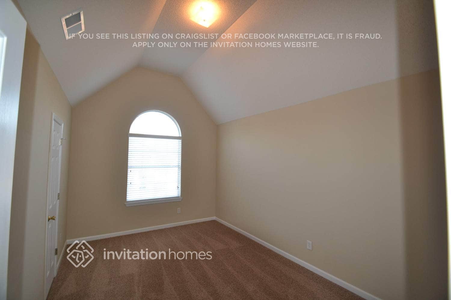 Building Photo - 624 Granite Trce