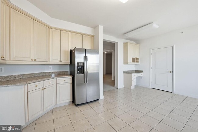 Building Photo - 500 Belmont Bay Dr