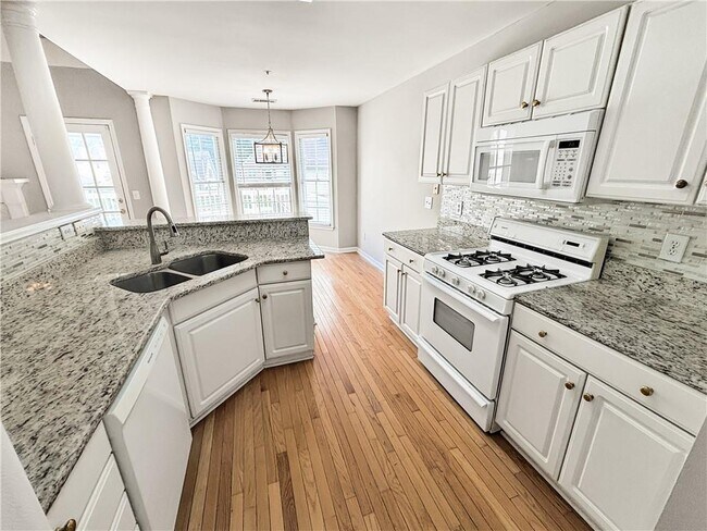 Building Photo - 2092 Drogheda Ln