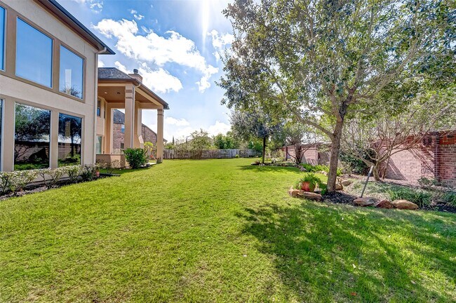 Building Photo - 2914 Cotswold Lane