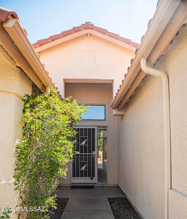Building Photo - 11146 N Desert Flower Dr