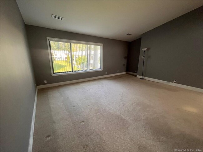 Building Photo - 60 Olcott Way