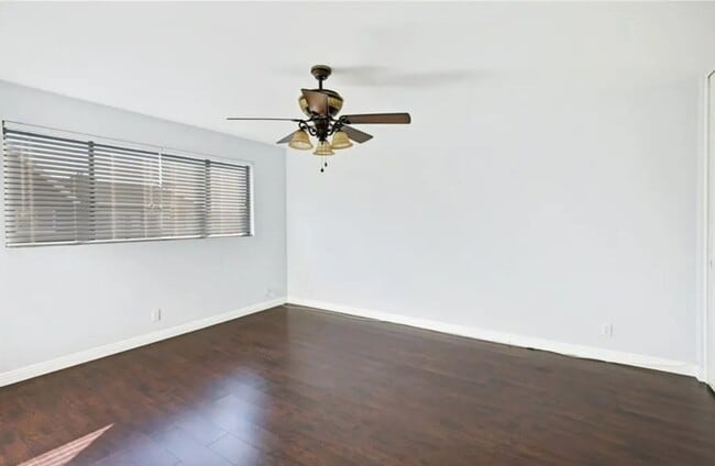 Building Photo - Spacious 2-Bedroom Condo Near Topanga West...