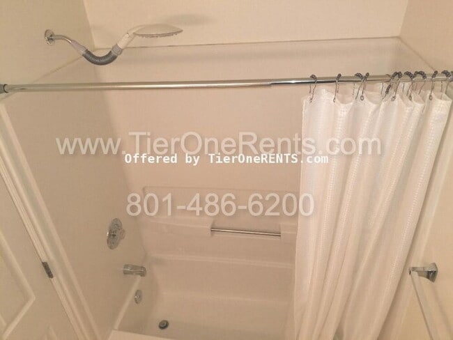 Building Photo - NO DEPOSIT option available for qualified ...