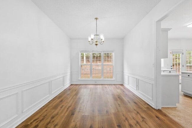 Building Photo - 5840 Haterleigh Dr