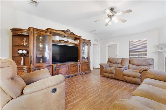 Building Photo - 8420 Silverbell Ln
