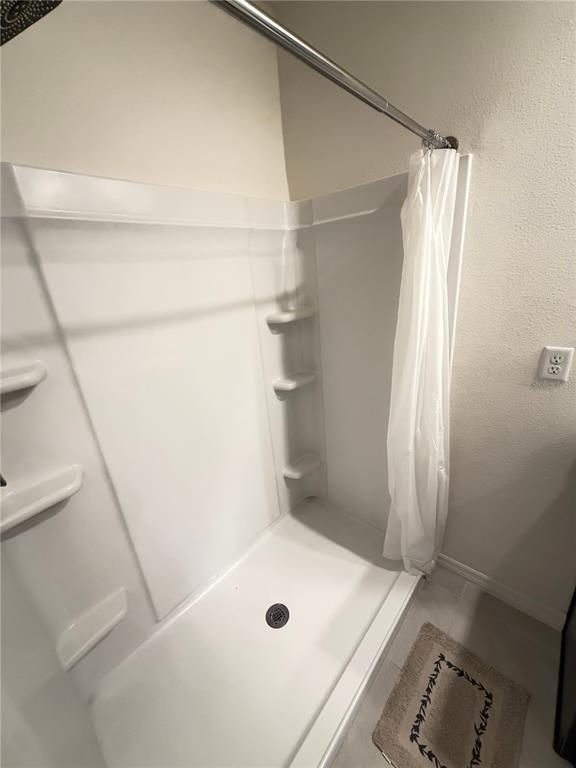 Building Photo - 804 Horsetail Dr