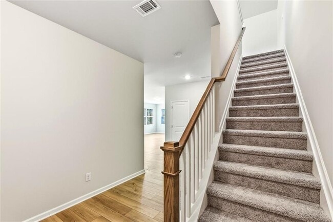 Building Photo - 54 Umber Ln