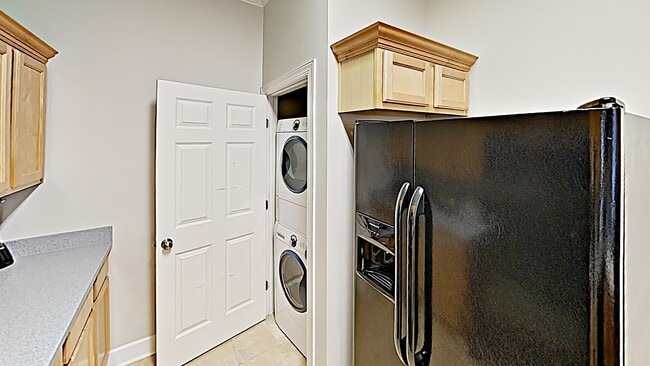 Building Photo - Seagrove Highlands 2109