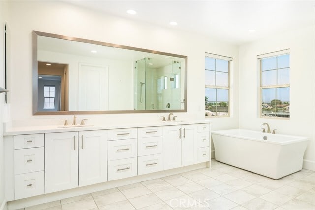 Building Photo - 5192 Goldenrod Cir