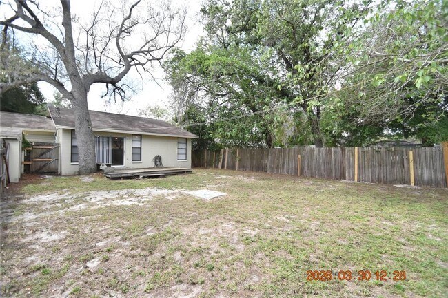 Building Photo - 2014 E Linebaugh Ave.